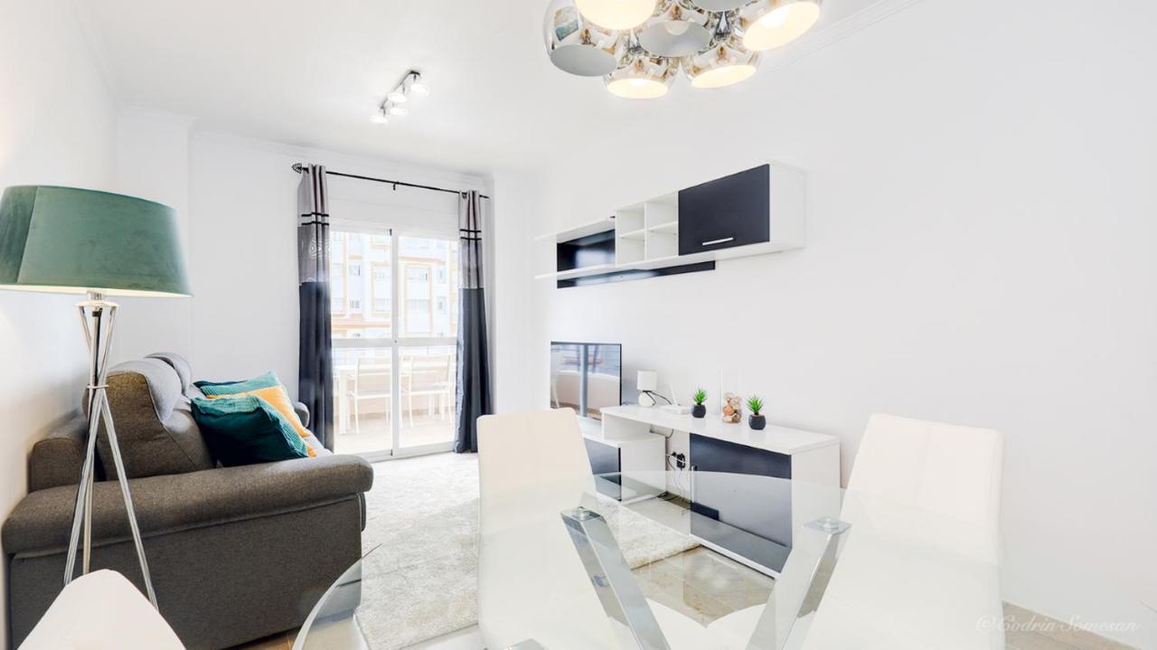 Cozy Apartment Overlooking Estepona'S Marina! Ngoại thất bức ảnh