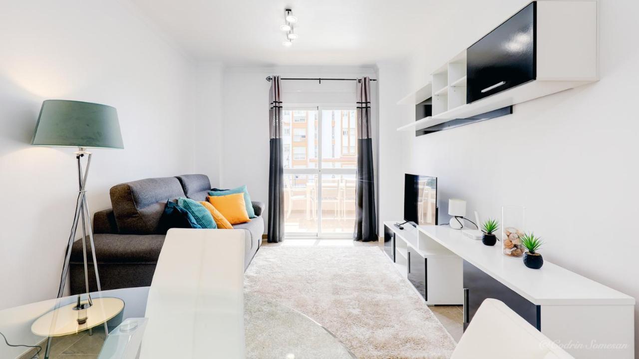 Cozy Apartment Overlooking Estepona'S Marina! Ngoại thất bức ảnh